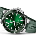 Oris Oris Aquis Date 01 733 7787 4157-07 4 22 37FC , наручные мужские часы фото под углом